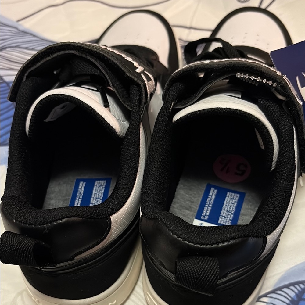 Champion Black and White Sneakers with Rubber Sole - Picture 10 of 11